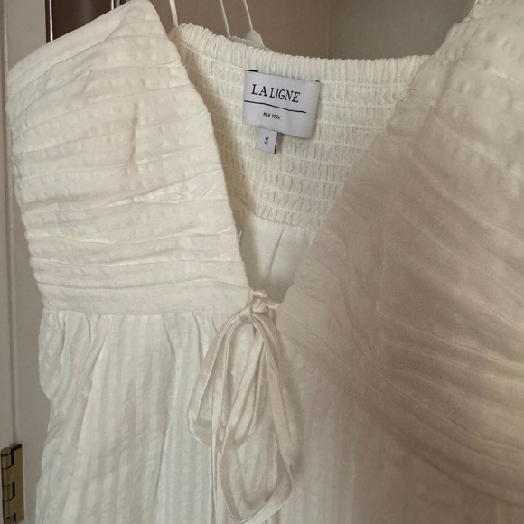 LA LIGNE Shirred Cotton and Silk-Blend Seersucker Midi Dress - Picture 3 of 4